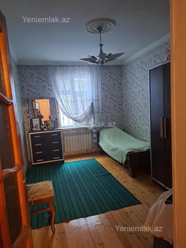 Satılır 4 otaqlı həyət evi 95 m²