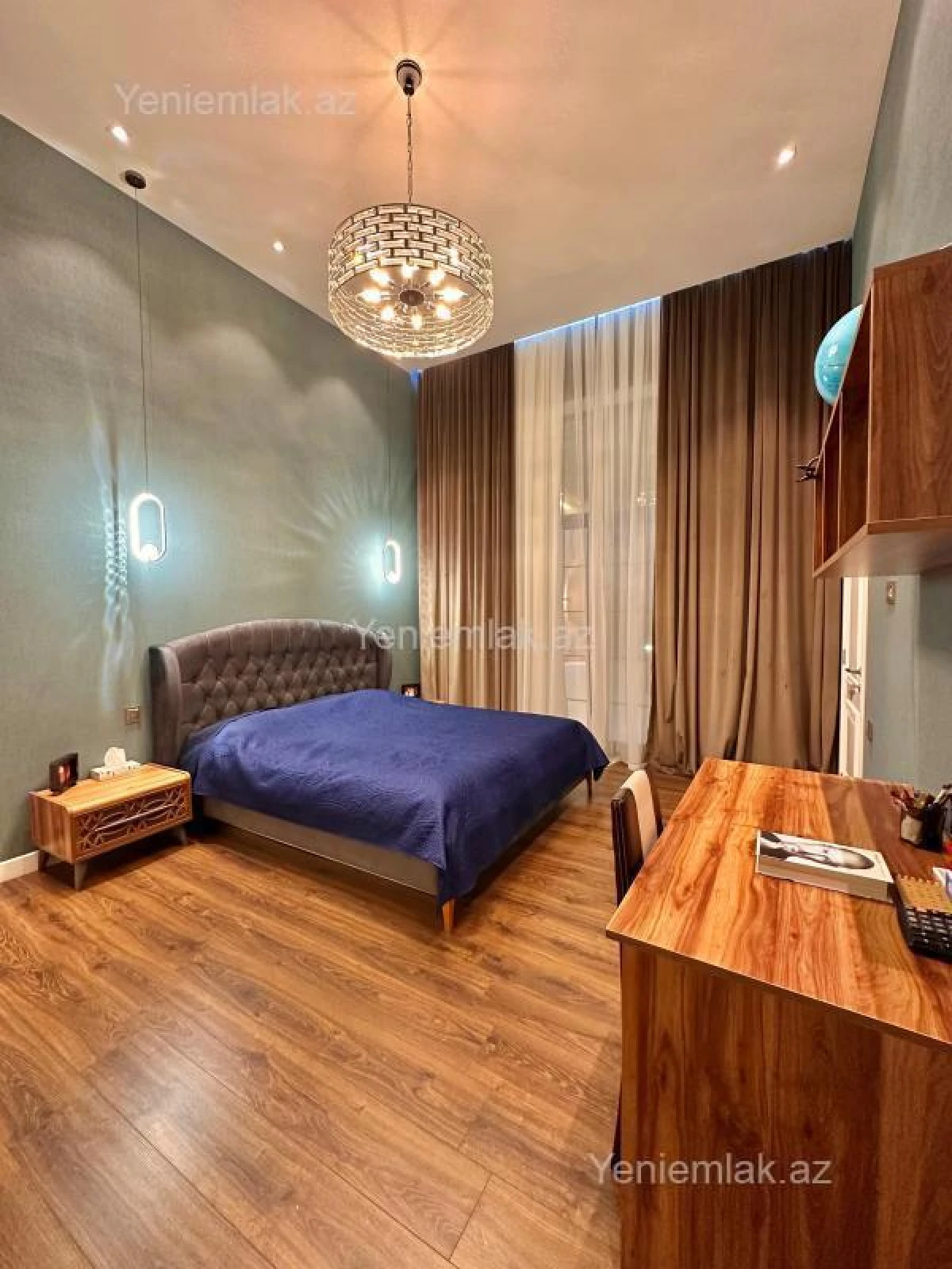 Satılır 5 otaqlı həyət evi 250 m²