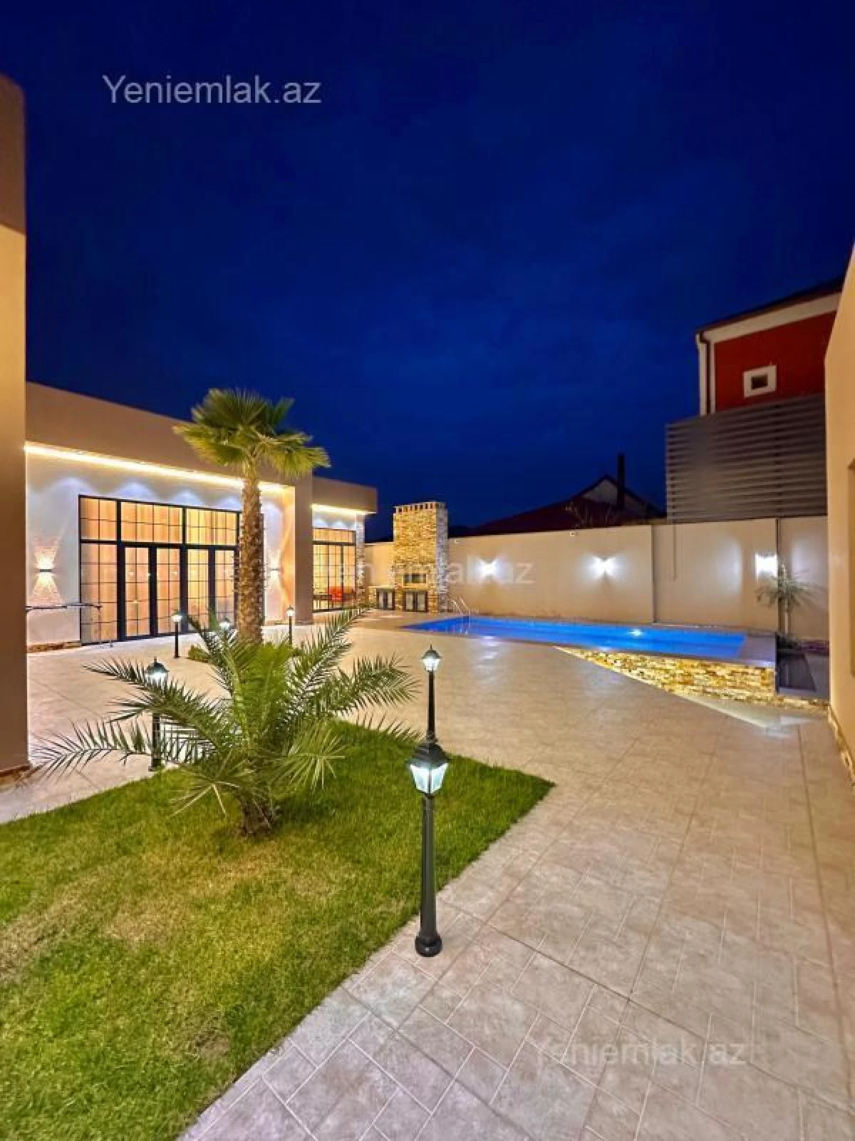 Satılır 5 otaqlı həyət evi 250 m²