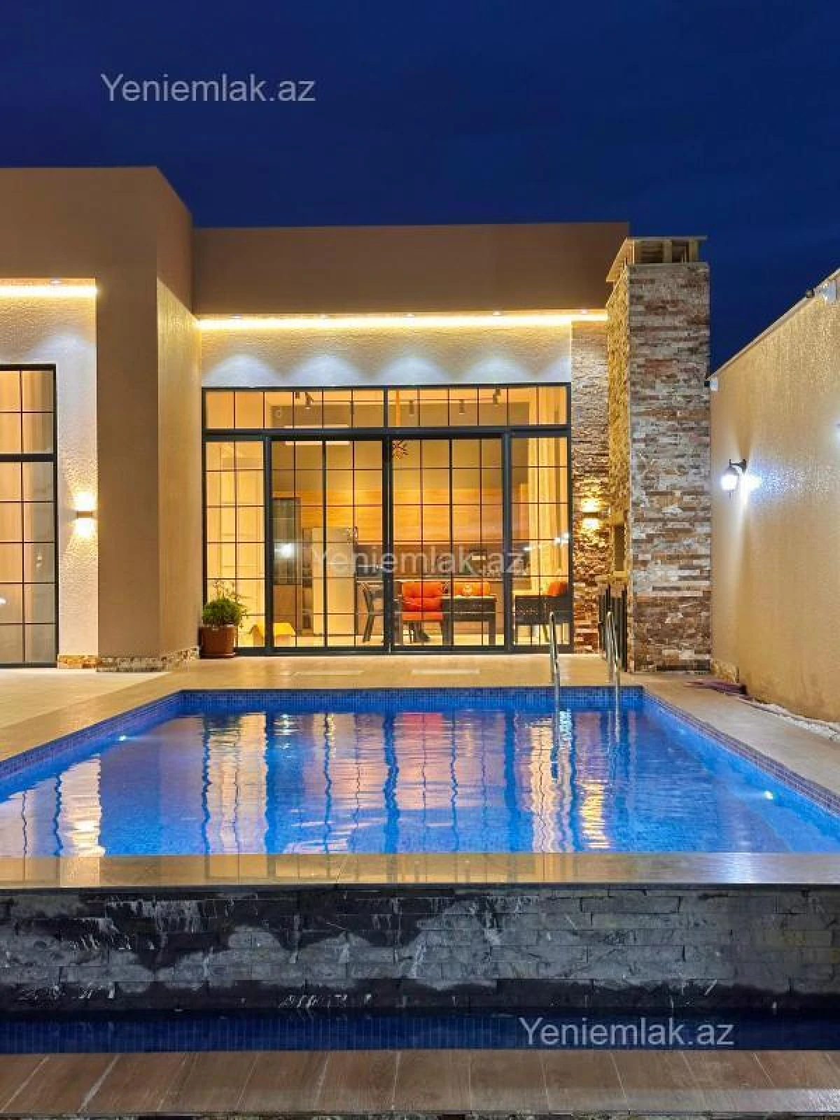 Satılır 5 otaqlı həyət evi 250 m²