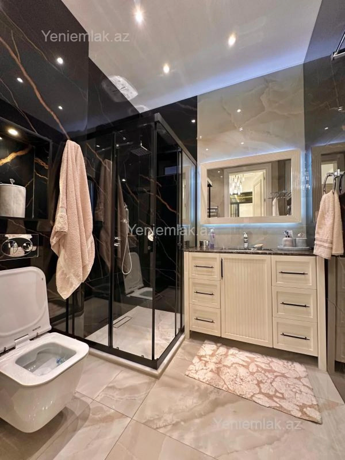 Satılır 5 otaqlı həyət evi 250 m²