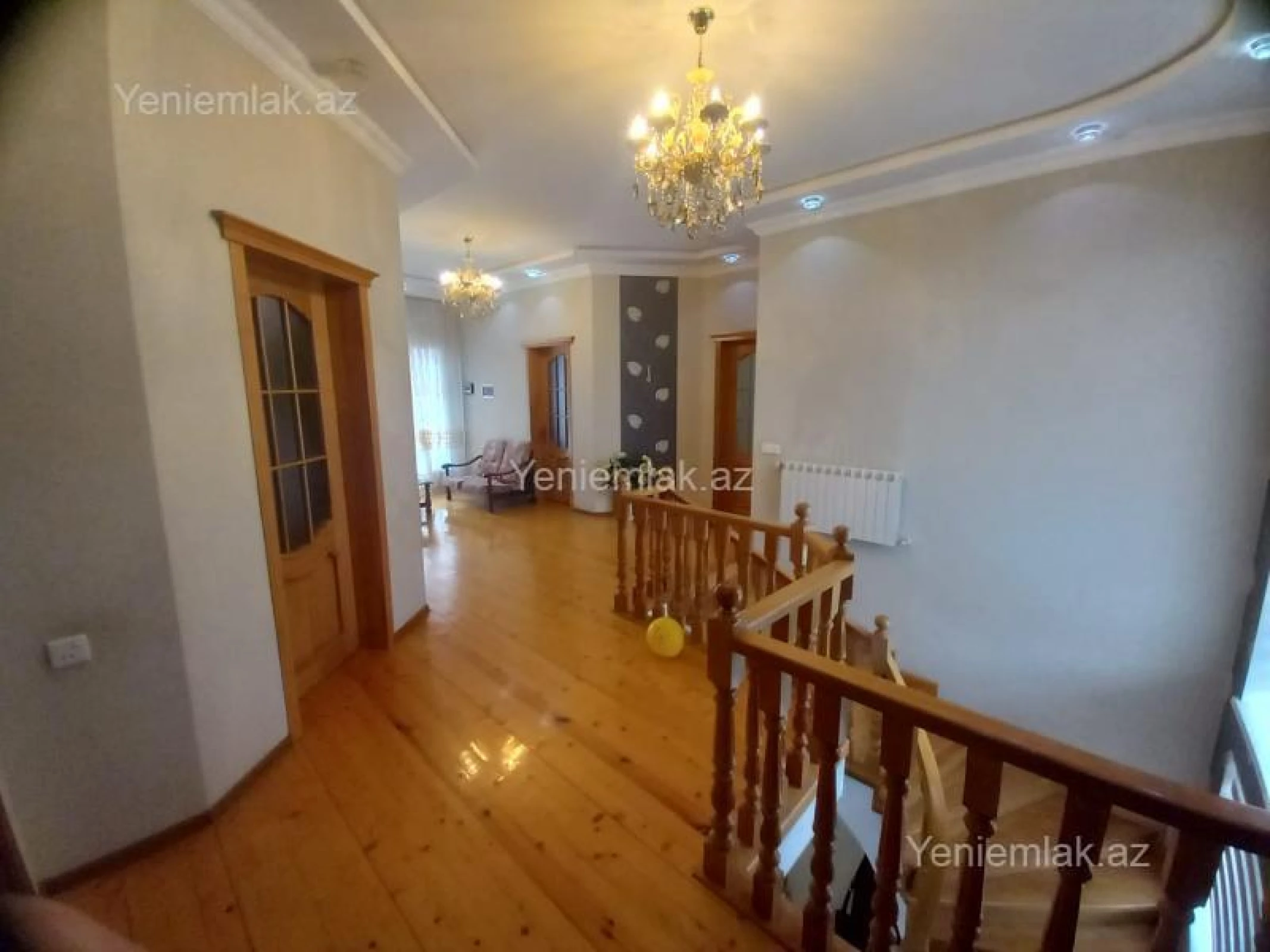 Satılır 6 otaqlı həyət evi 400 m²