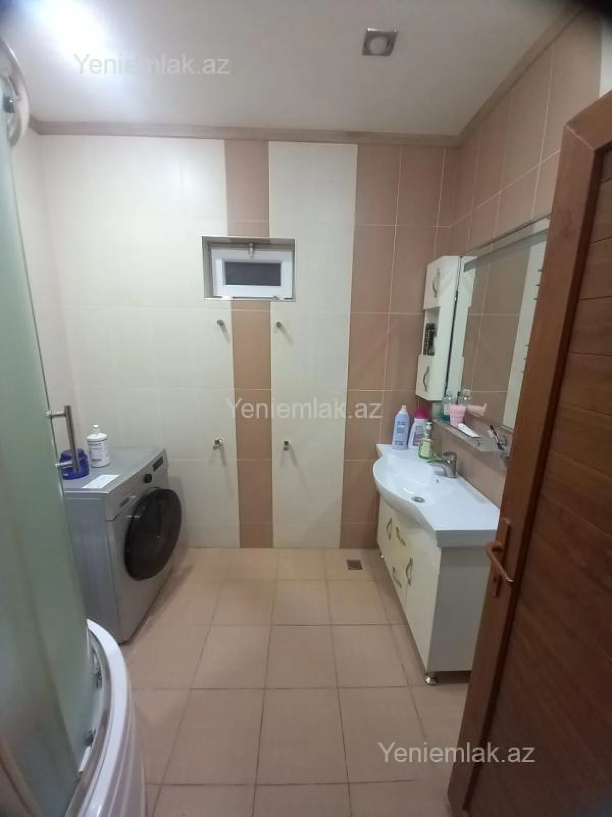Satılır 6 otaqlı həyət evi 400 m²