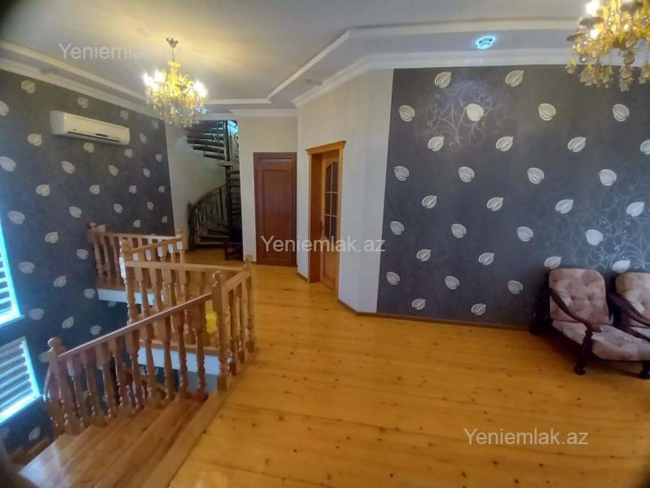 Satılır 6 otaqlı həyət evi 400 m²