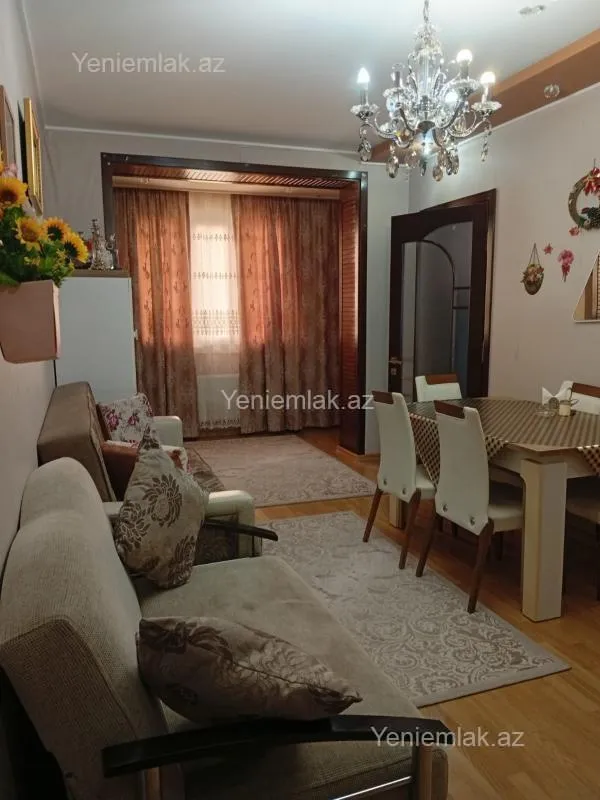 Satılır 2 otaqlı köhnə tikili 55 m²