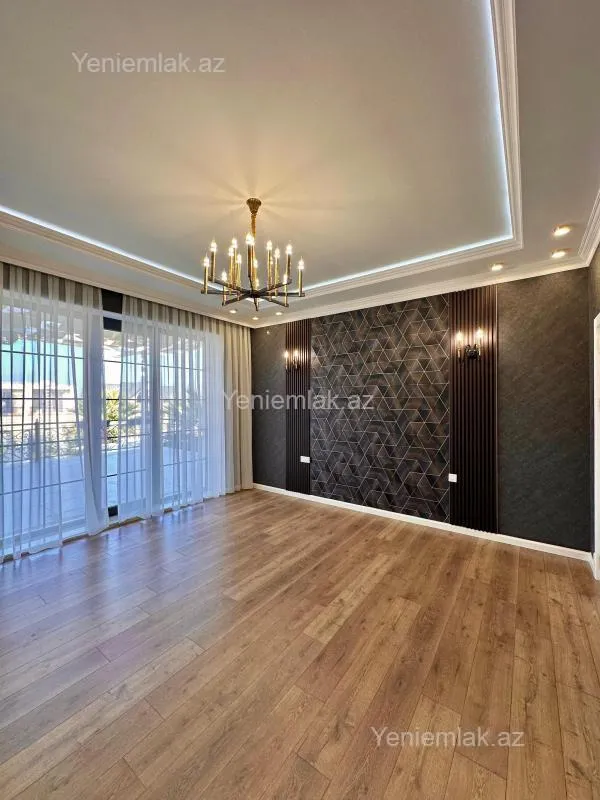 Satılır 5 otaqlı həyət evi 460 m²