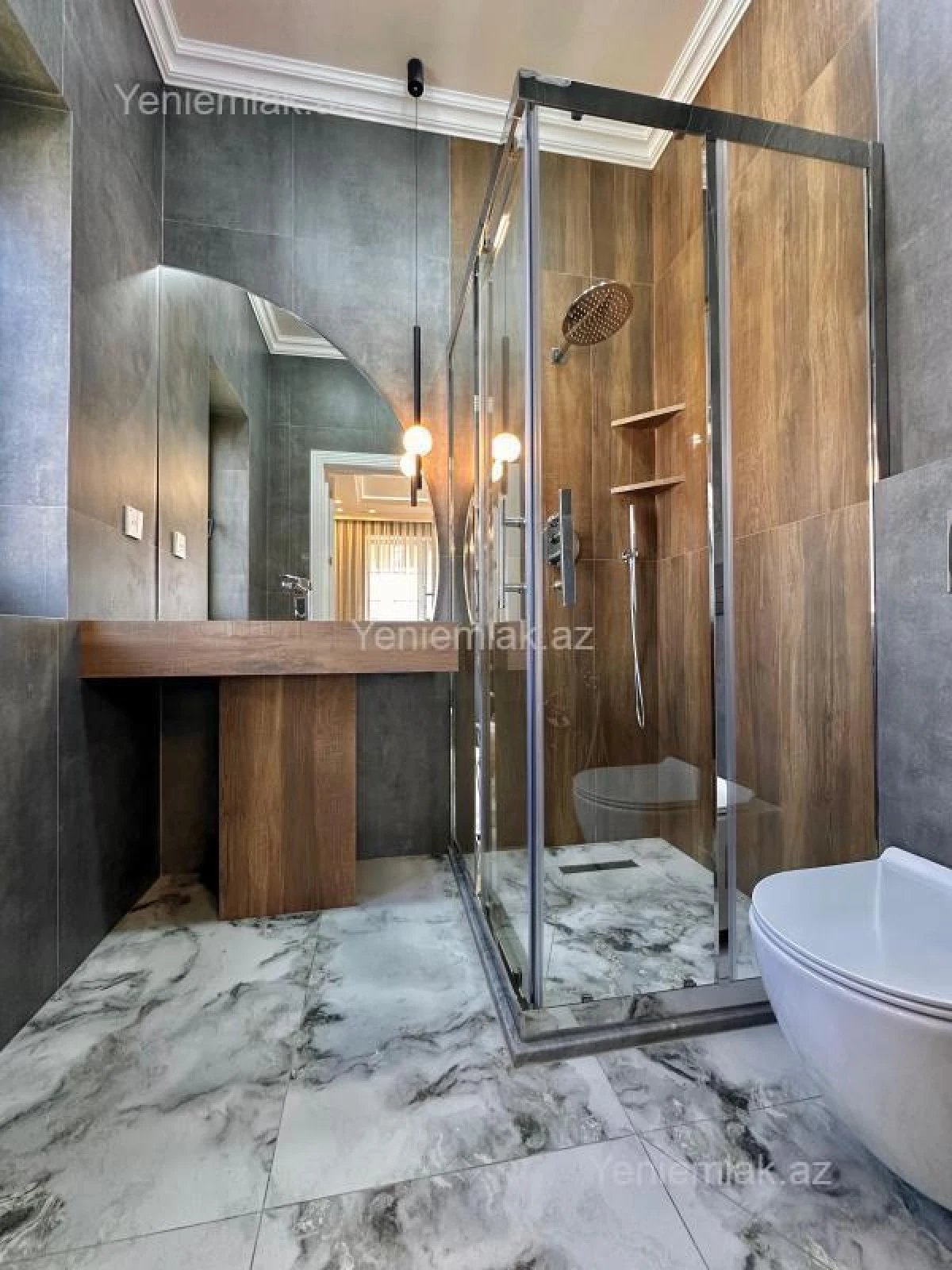 Satılır 5 otaqlı həyət evi 460 m²