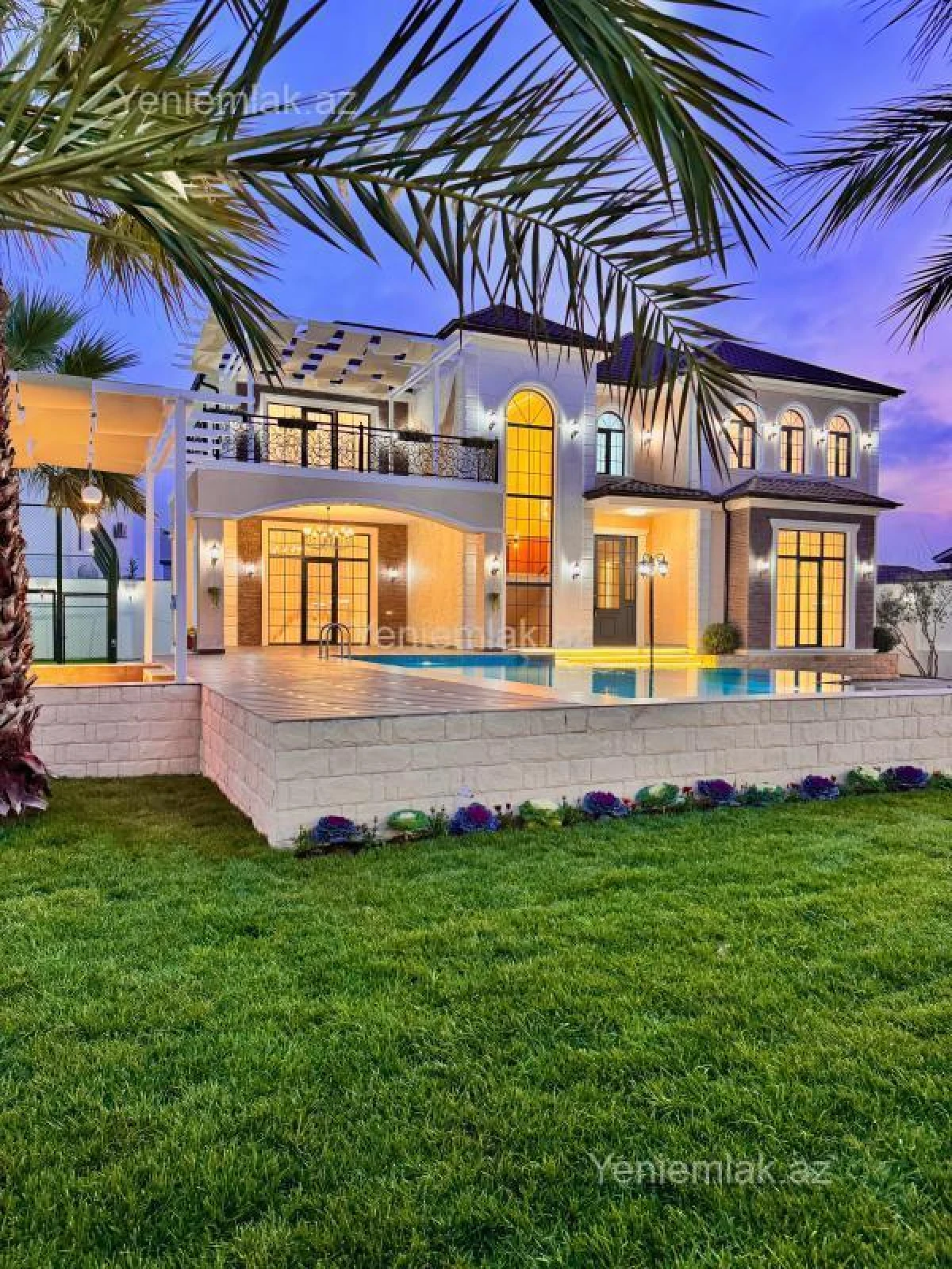 Satılır 5 otaqlı həyət evi 460 m²