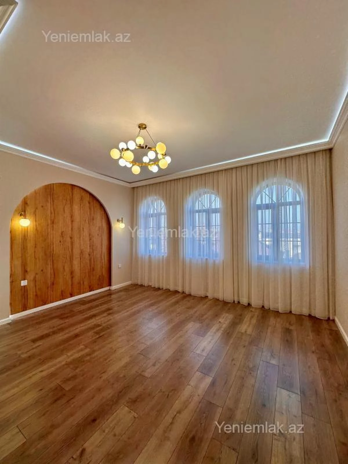 Satılır 5 otaqlı həyət evi 460 m²