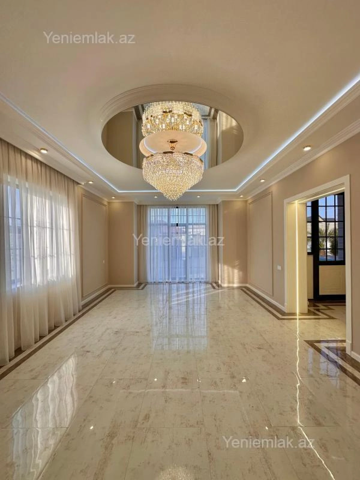 Satılır 5 otaqlı həyət evi 460 m²