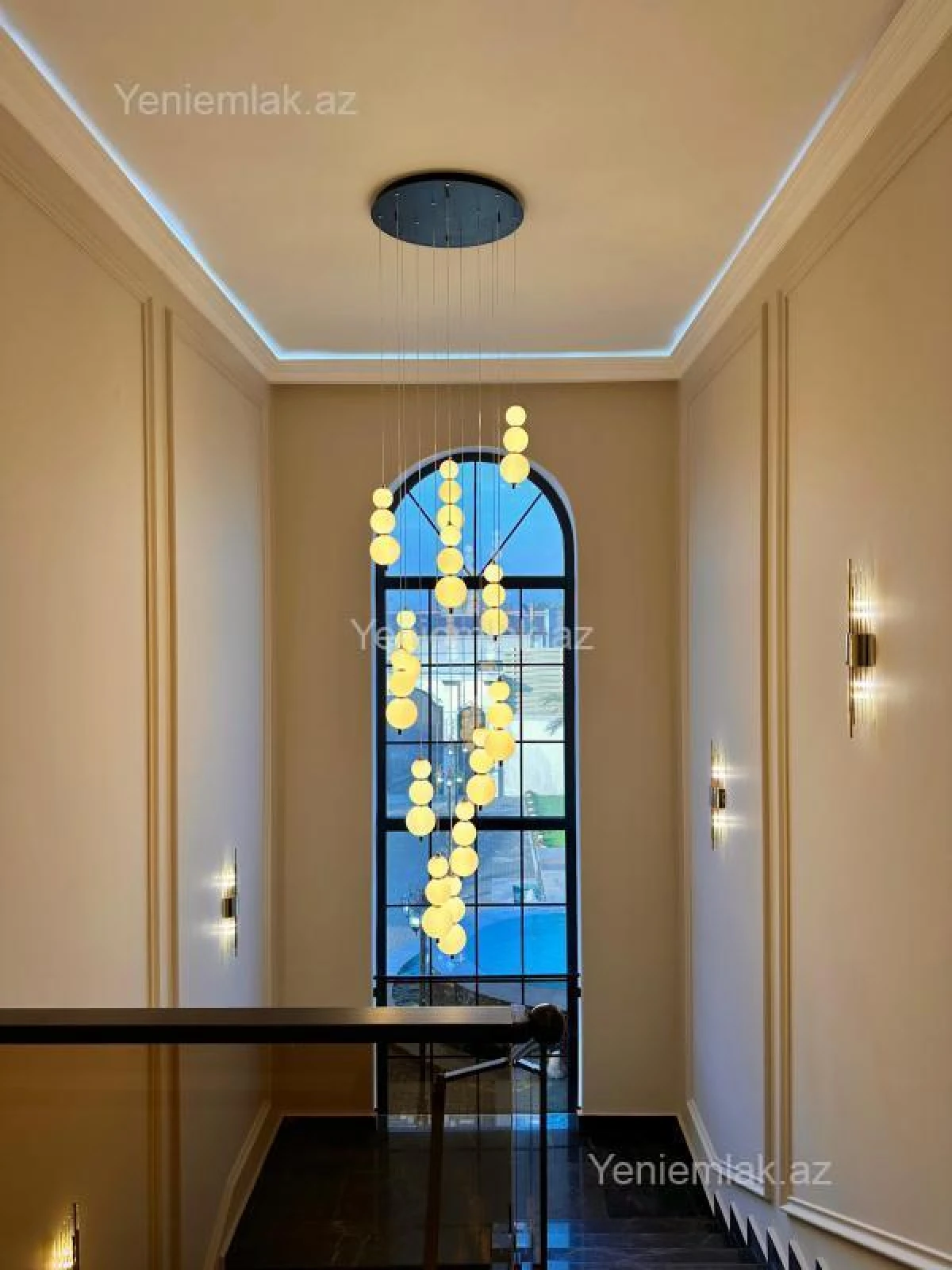 Satılır 5 otaqlı həyət evi 460 m²