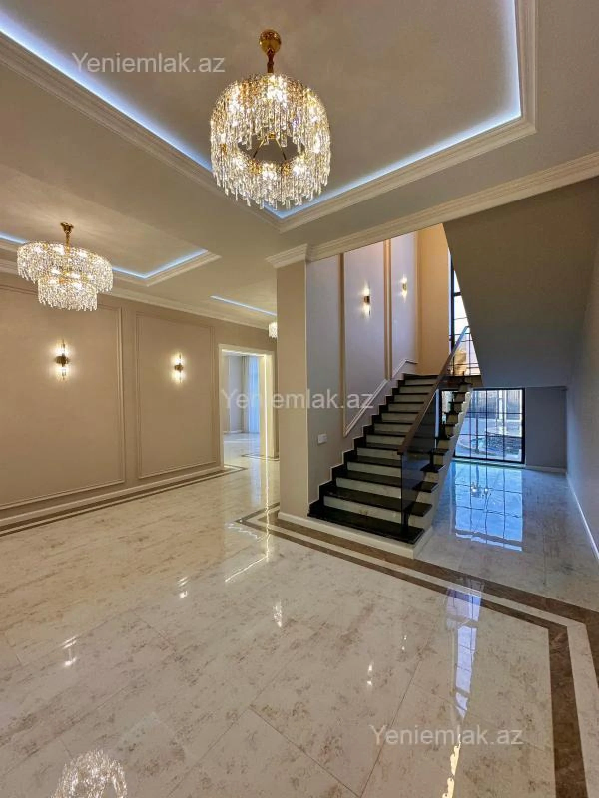 Satılır 5 otaqlı həyət evi 460 m²