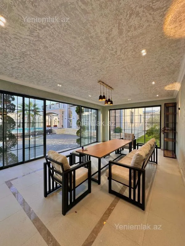 Satılır 5 otaqlı həyət evi 460 m²