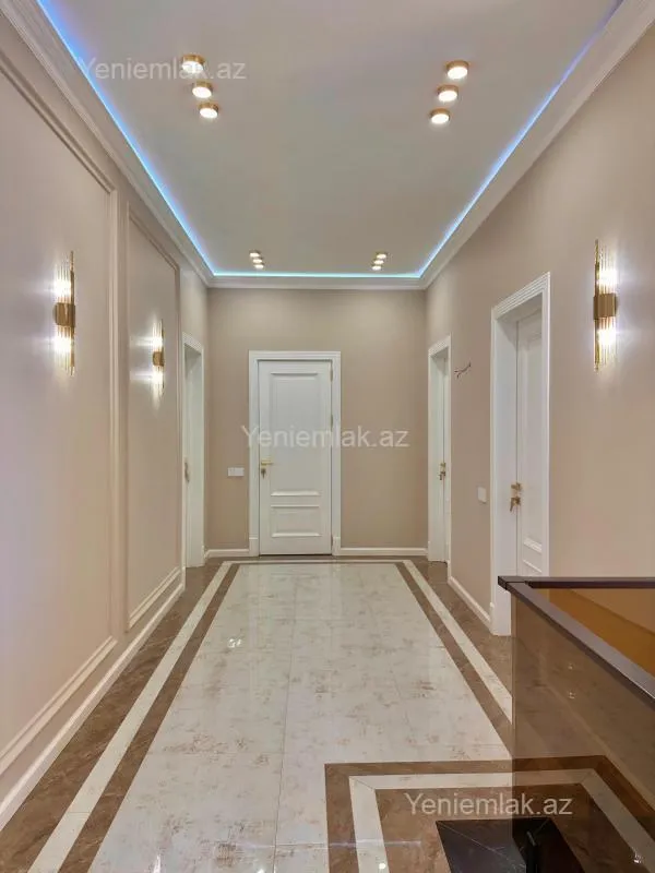 Satılır 5 otaqlı həyət evi 460 m²