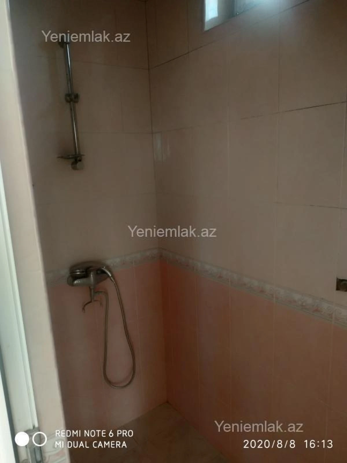 Satılır 6 otaqlı həyət evi 340 m²
