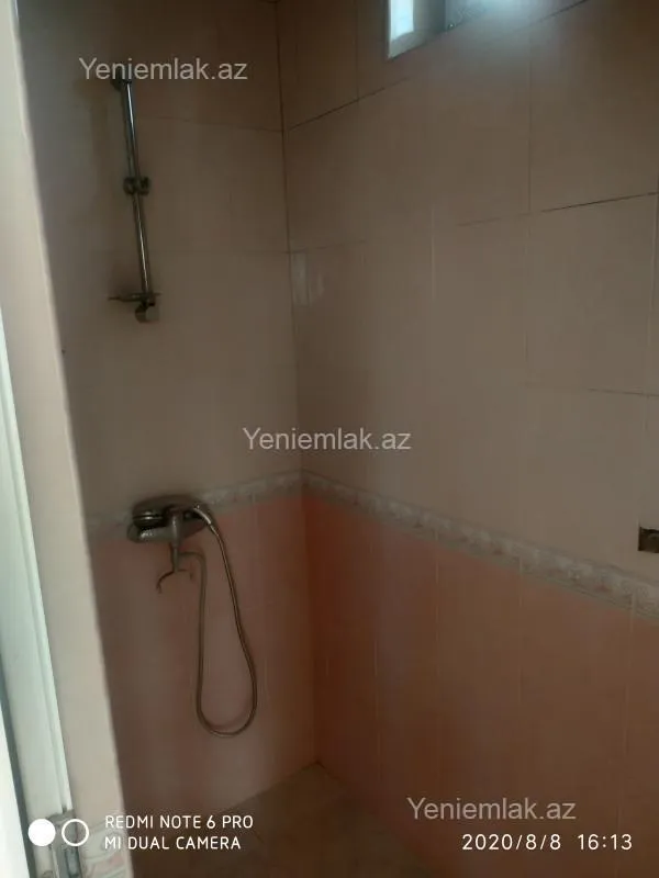 Satılır 6 otaqlı həyət evi 340 m²