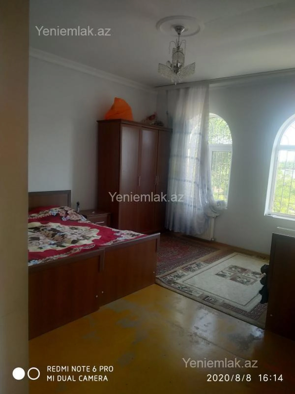 Satılır 6 otaqlı həyət evi 340 m²