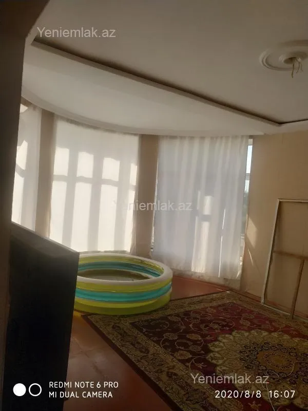 Satılır 6 otaqlı həyət evi 340 m²