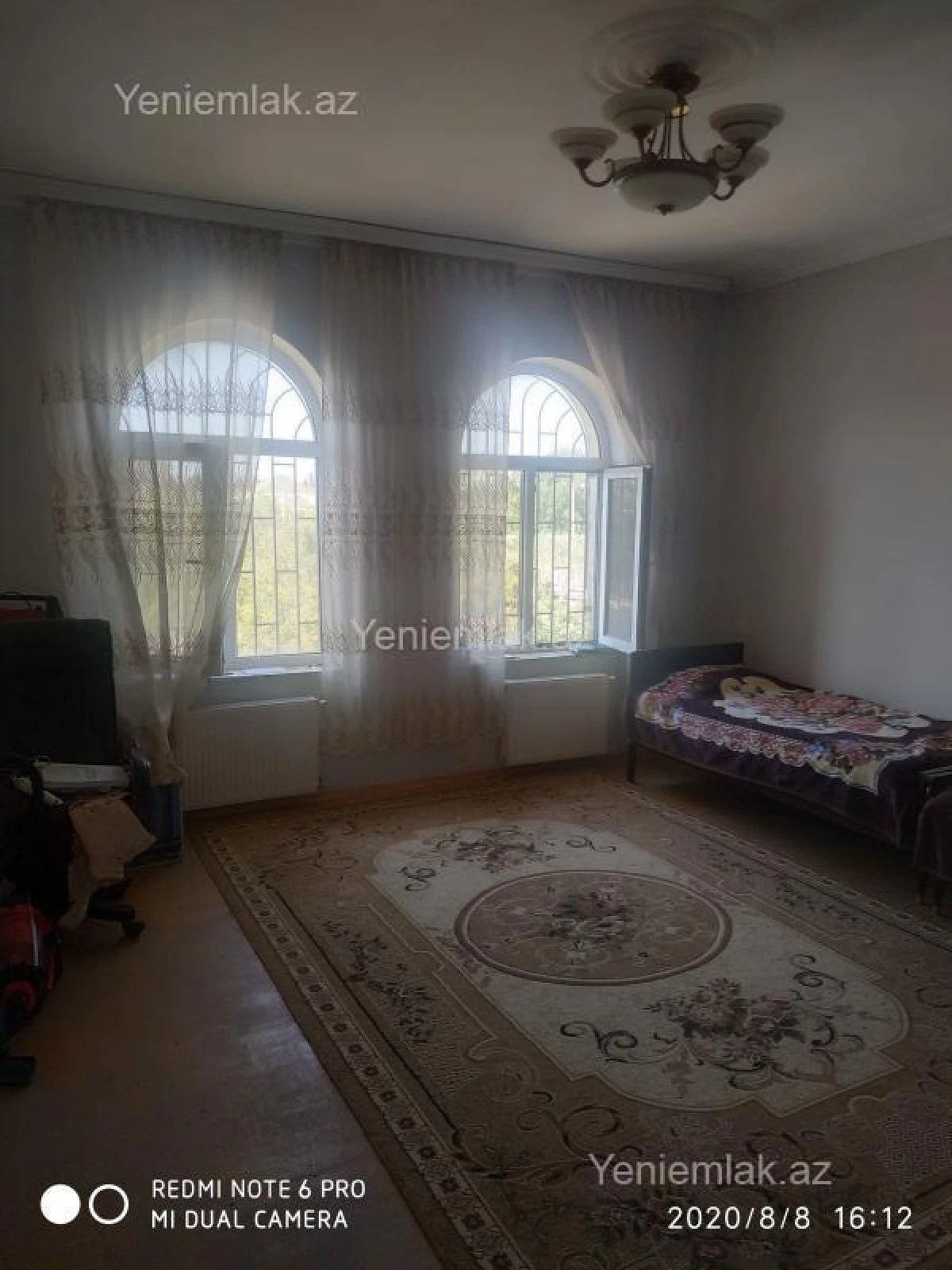 Satılır 6 otaqlı həyət evi 340 m²