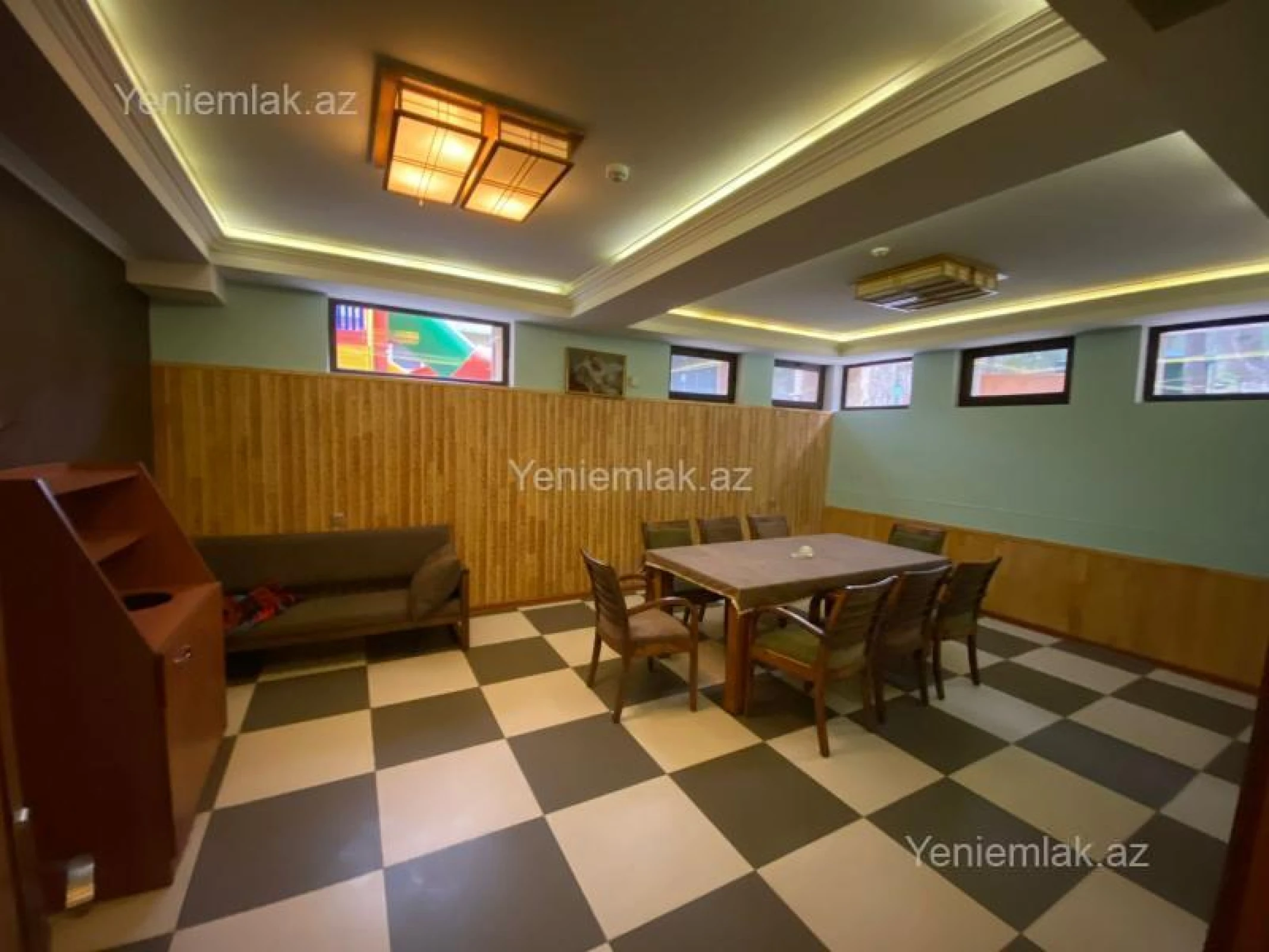 Satılır 10 otaqlı obyekt 600 m²