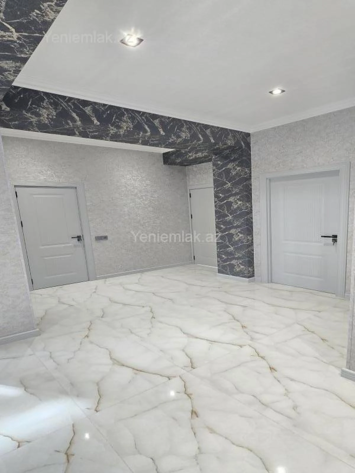 Satılır 3 otaqlı yeni tikili 137 m²