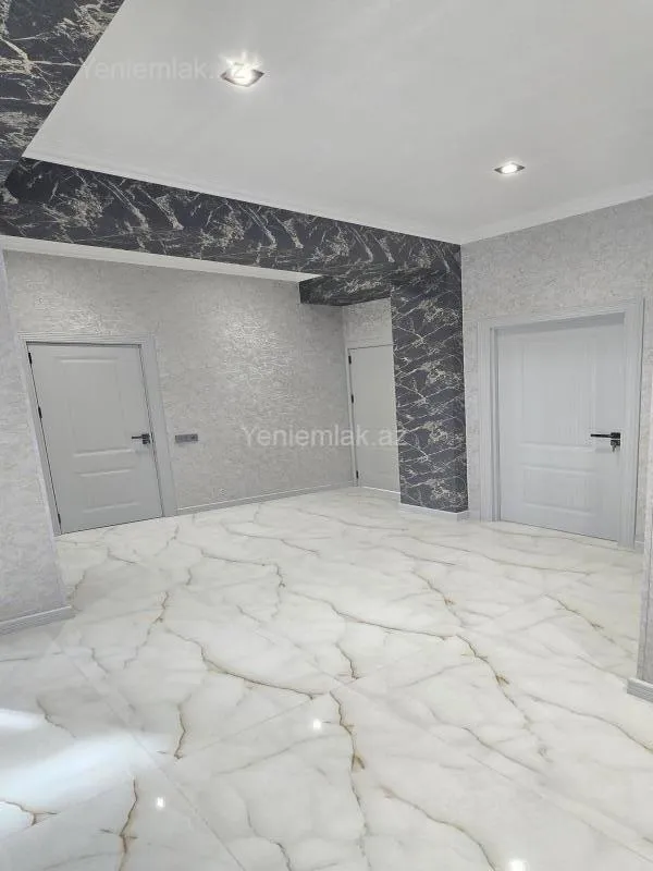 Satılır 3 otaqlı yeni tikili 137 m²