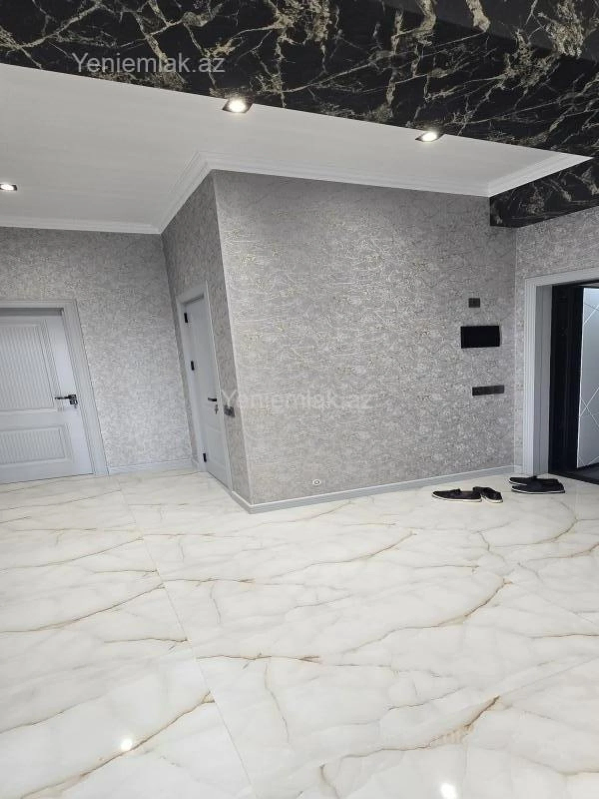 Satılır 3 otaqlı yeni tikili 137 m²