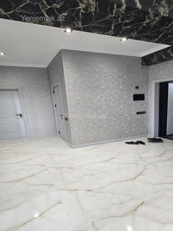 Satılır 3 otaqlı yeni tikili 137 m²