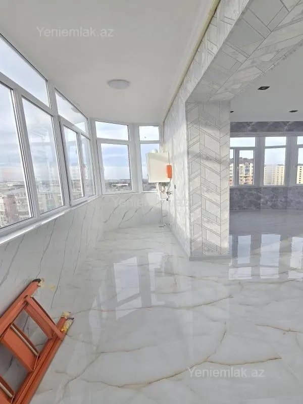Satılır 3 otaqlı yeni tikili 137 m²