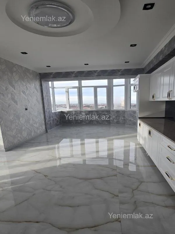 Satılır 3 otaqlı yeni tikili 137 m²