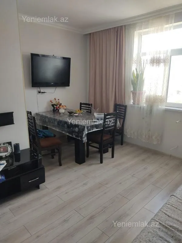 Satılır 2 otaqlı yeni tikili 68 m²