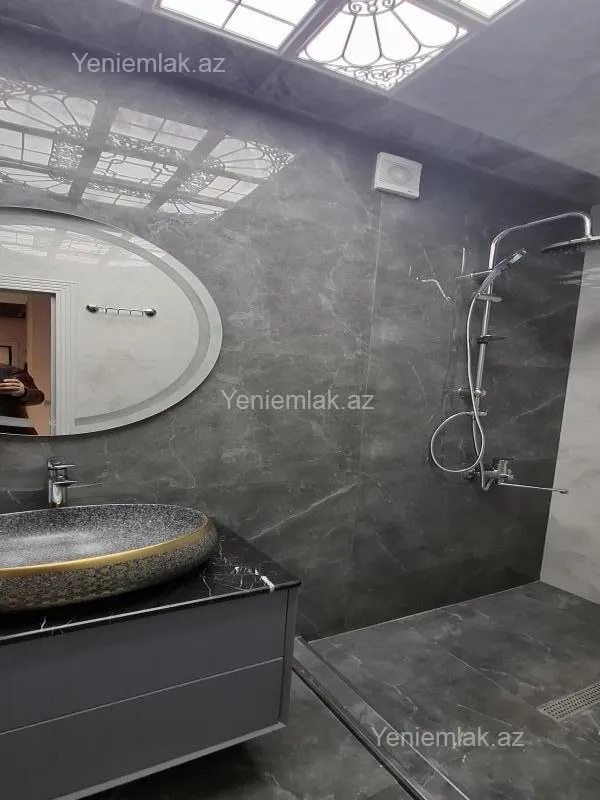 Satılır 3 otaqlı yeni tikili 137 m²