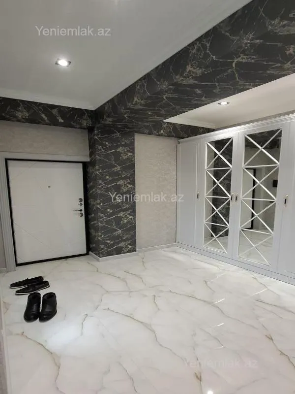 Satılır 3 otaqlı yeni tikili 137 m²