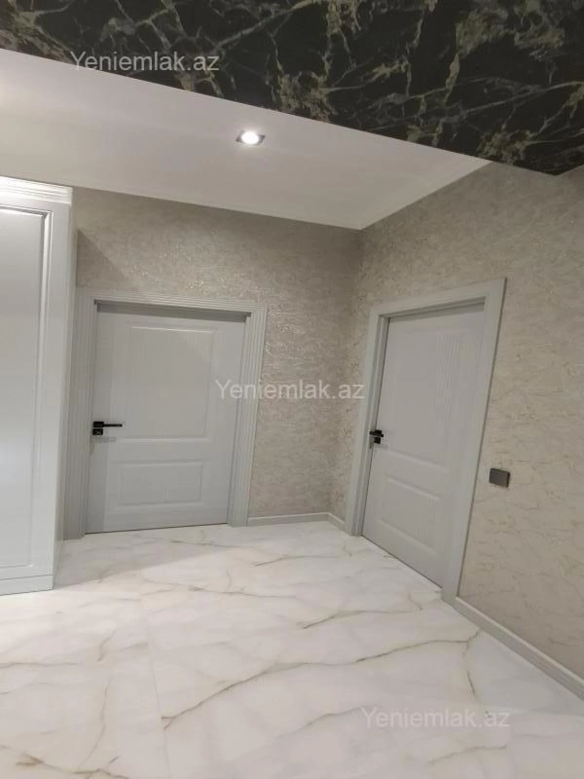 Satılır 3 otaqlı yeni tikili 137 m²