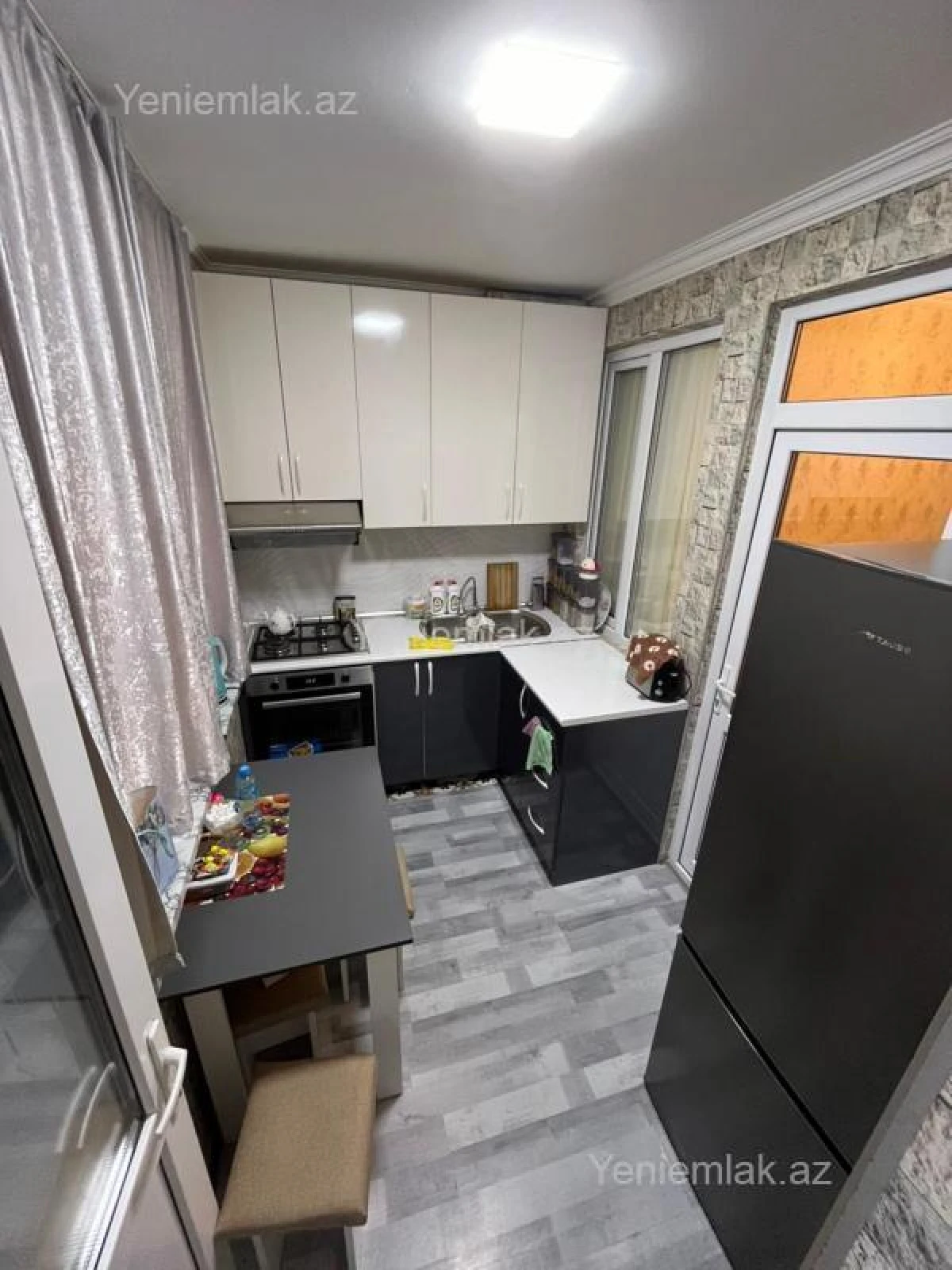Satılır 2 otaqlı yeni tikili 60 m²