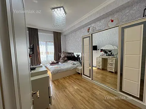 Satılır 3 otaqlı yeni tikili 100 m²