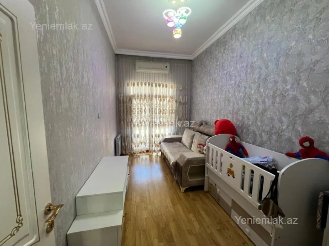 Satılır 3 otaqlı yeni tikili 100 m²