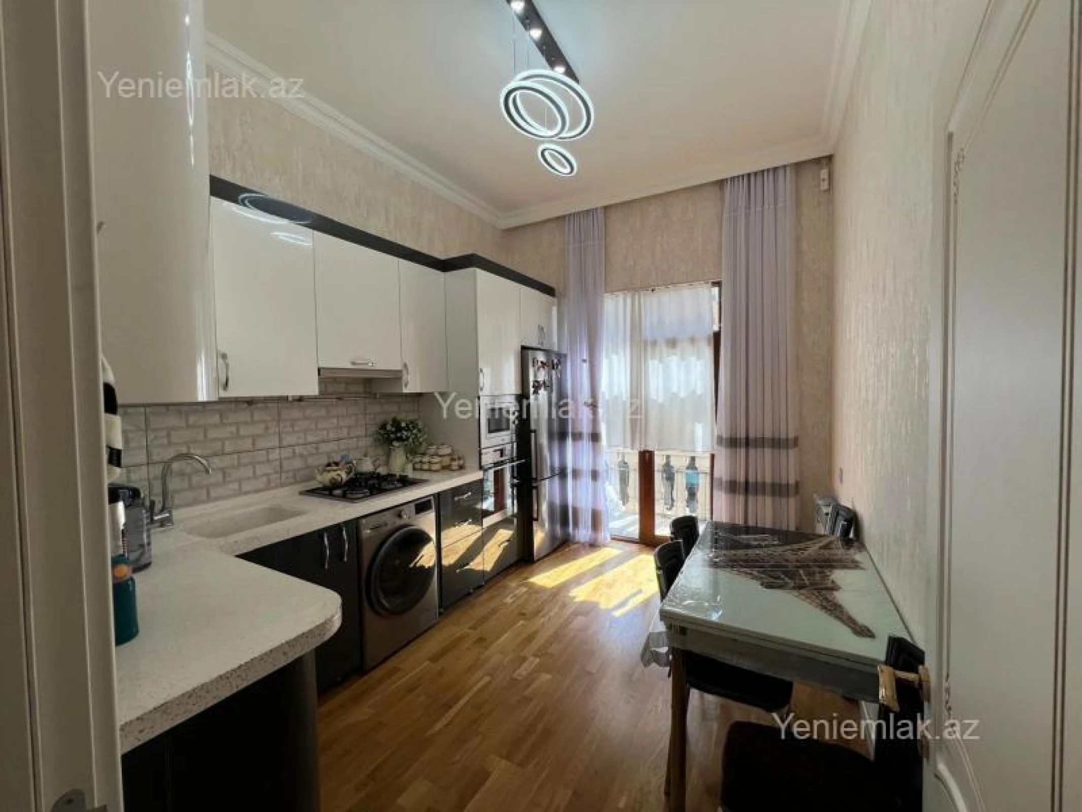 Satılır 3 otaqlı yeni tikili 100 m²