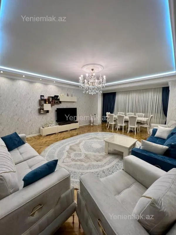 Satılır 4 otaqlı yeni tikili 180 m²