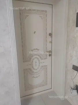 Satılır 4 otaqlı yeni tikili 180 m²