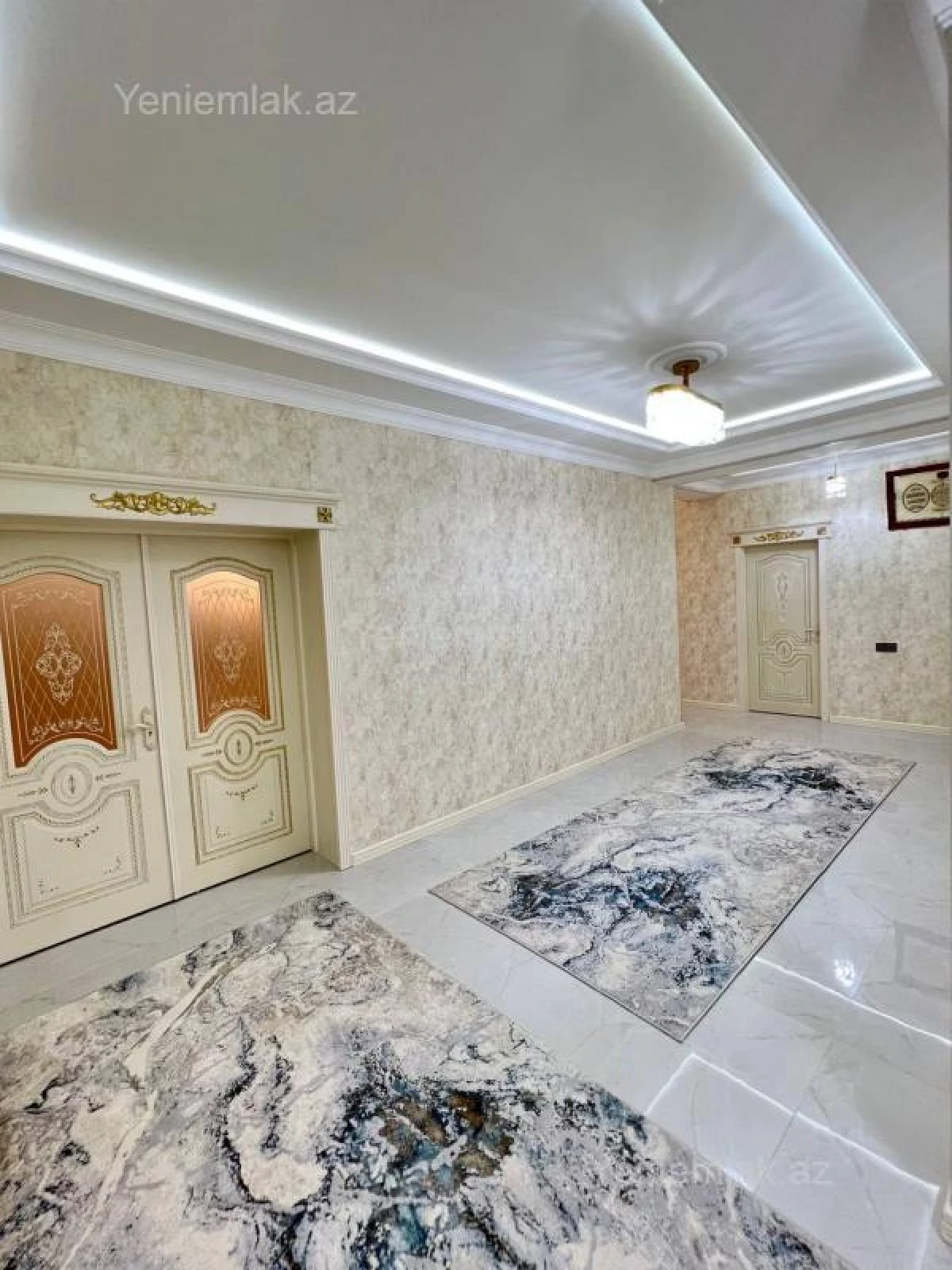 Satılır 4 otaqlı yeni tikili 180 m²