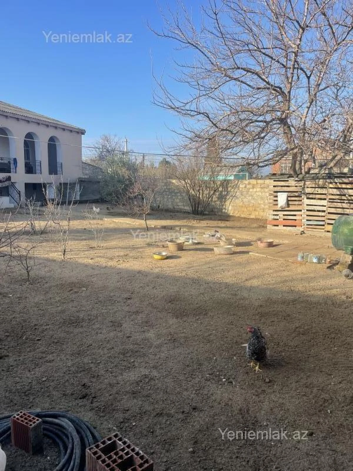 Satılır 6 otaqlı həyət evi 200 m²