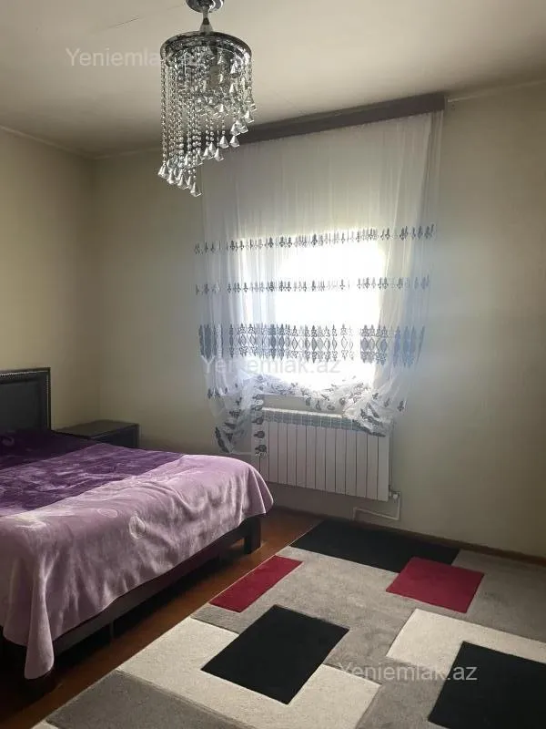 Satılır 6 otaqlı həyət evi 200 m²