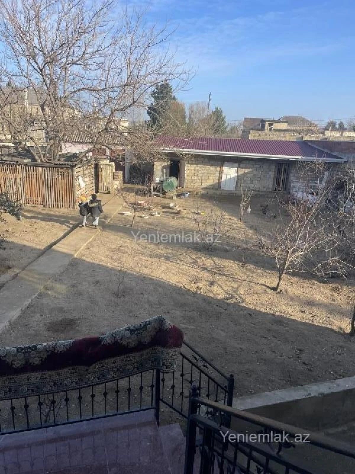 Satılır 6 otaqlı həyət evi 200 m²