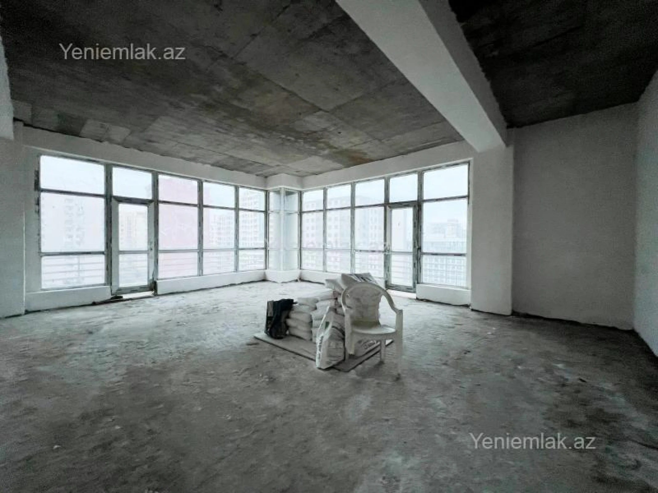 Satılır 2 otaqlı yeni tikili 128 m²