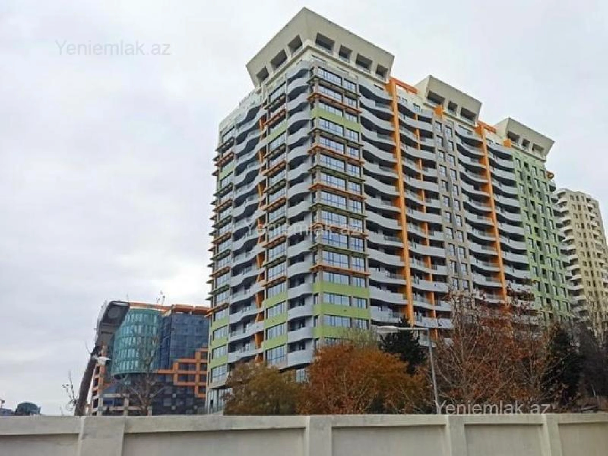 Satılır 2 otaqlı yeni tikili 128 m²