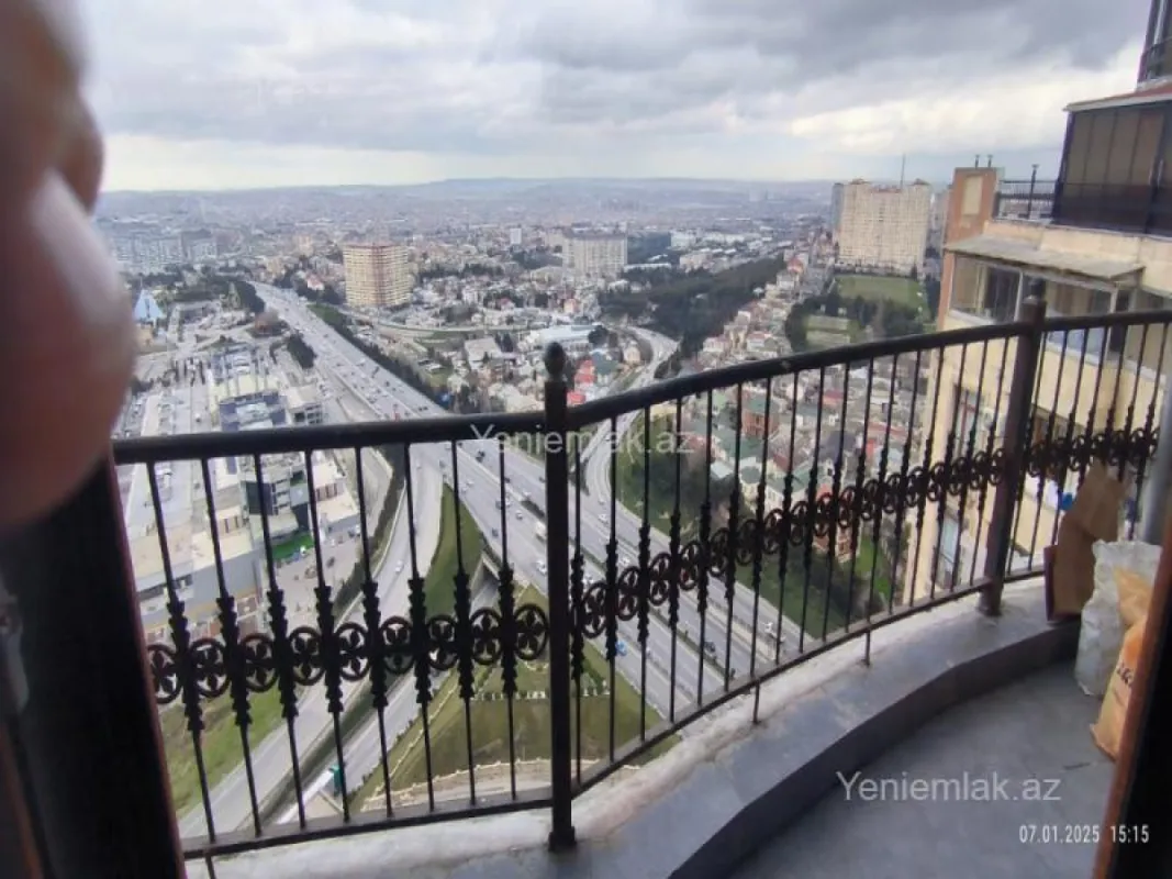 Satılır 3 otaqlı yeni tikili 150 m²