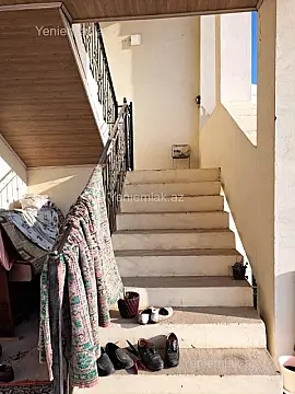 Satılır 7 otaqlı həyət evi 280 m²