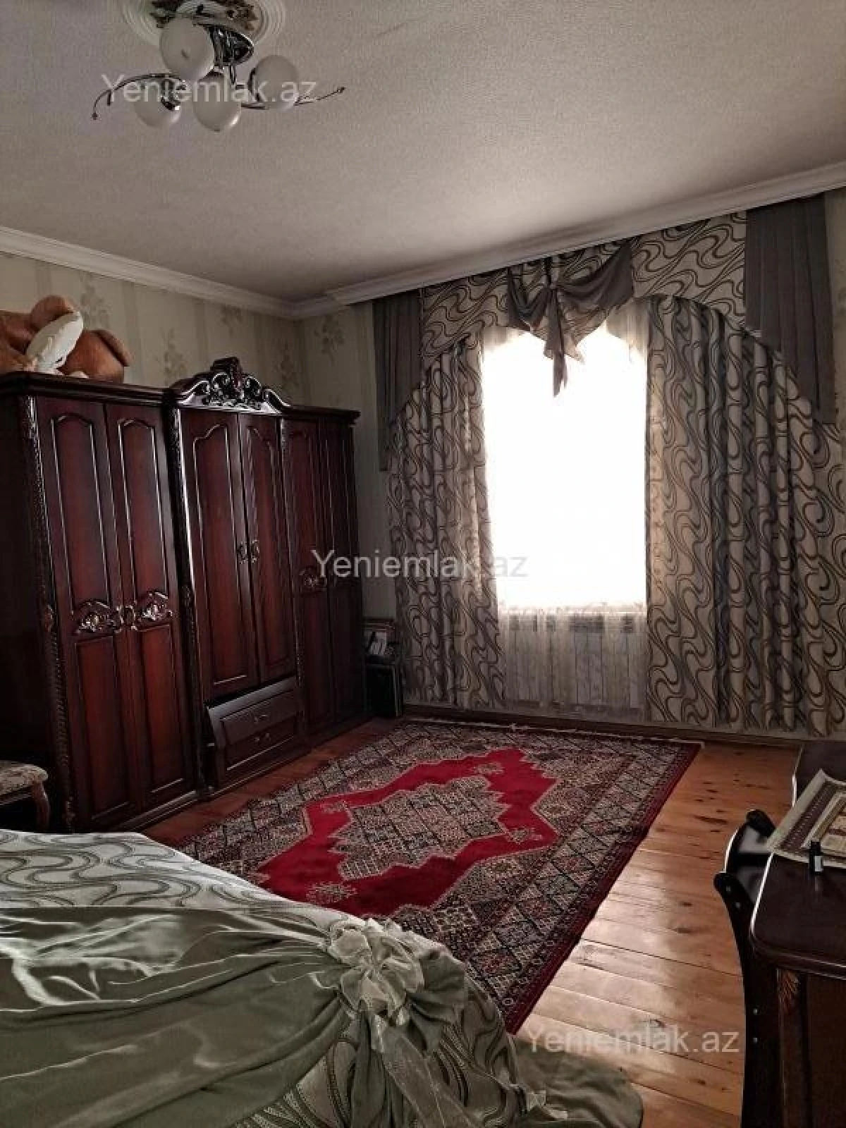Satılır 7 otaqlı həyət evi 280 m²