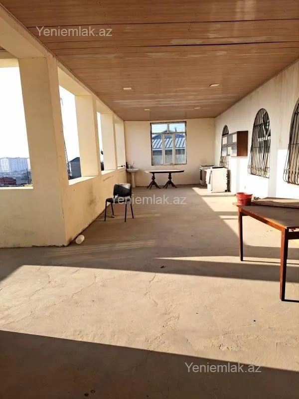 Satılır 7 otaqlı həyət evi 280 m²